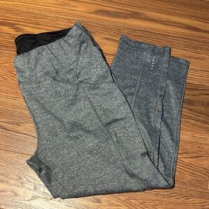 LEG3ND High-Waisted Gray Compression Leggings XL Athleisure Gym Wear